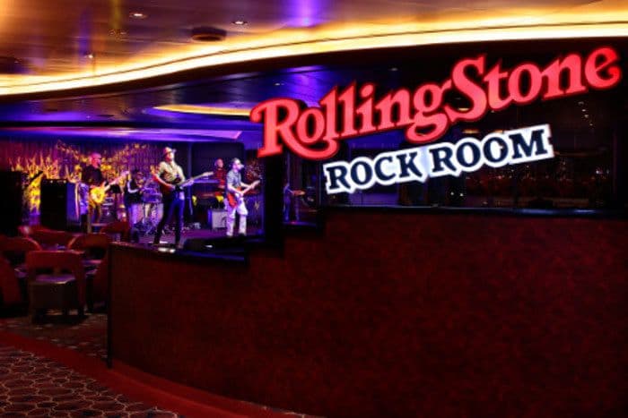 Holland America Nieuw Statendam Rolling Stone Bar 3.jpg